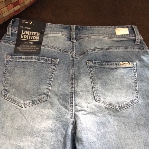 NWT -Seven7 Jeans - Picture 7 of 8